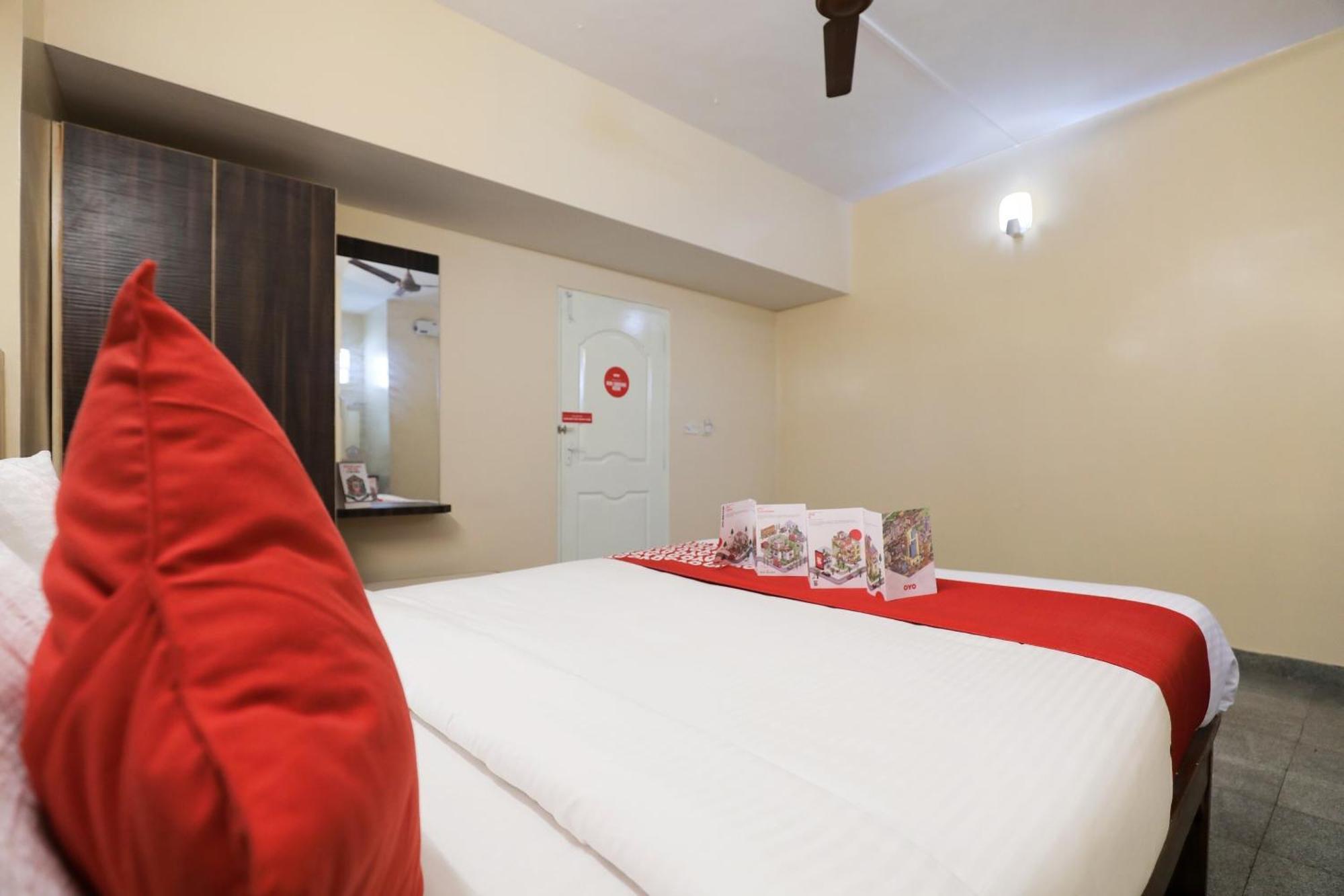 Oyo Flagship Hotel Archana Comforts Bengaluru Kültér fotó